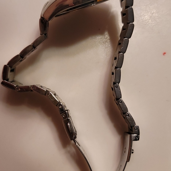 Women's Mk watch - Picture 4 of 8